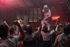 Отрывок из фильма Грязные танцы - сексуальные движения в клубе